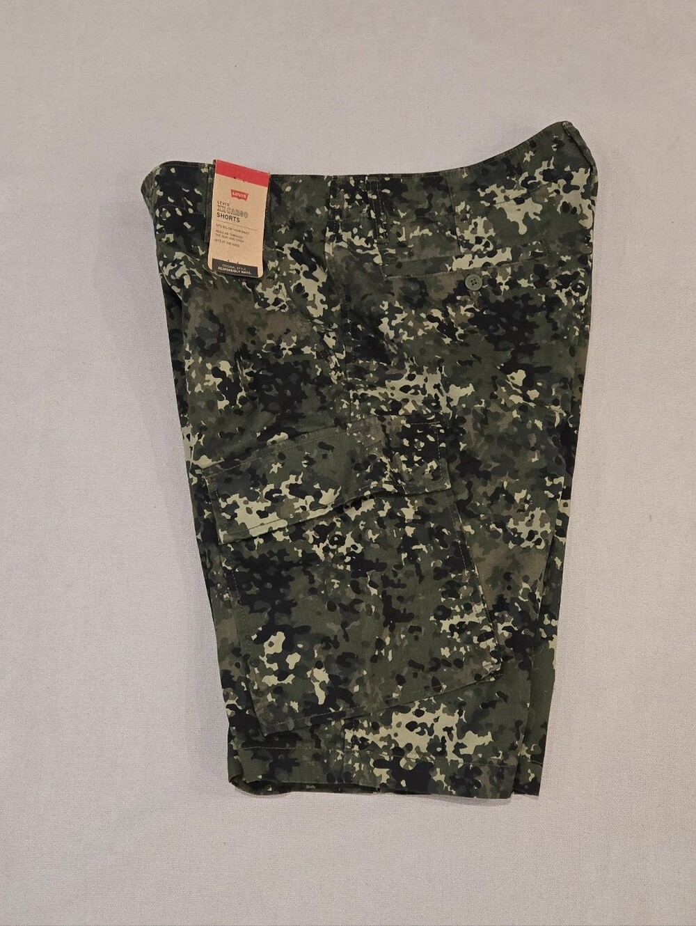 Levis XX Cargo Shorts Mens 32 Digi Camo Green Multi Utility Pockets Relaxed Fit
